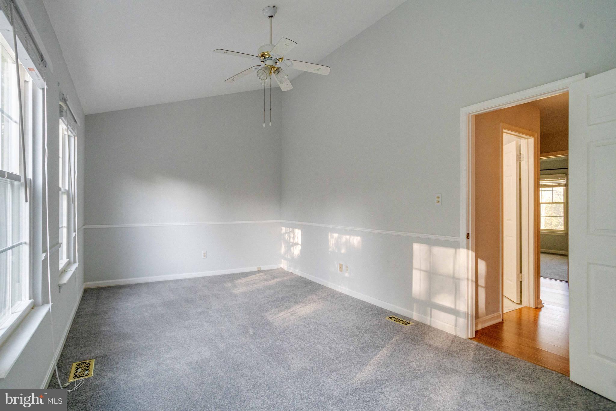 FOXBOROUGH FARMS - Residential