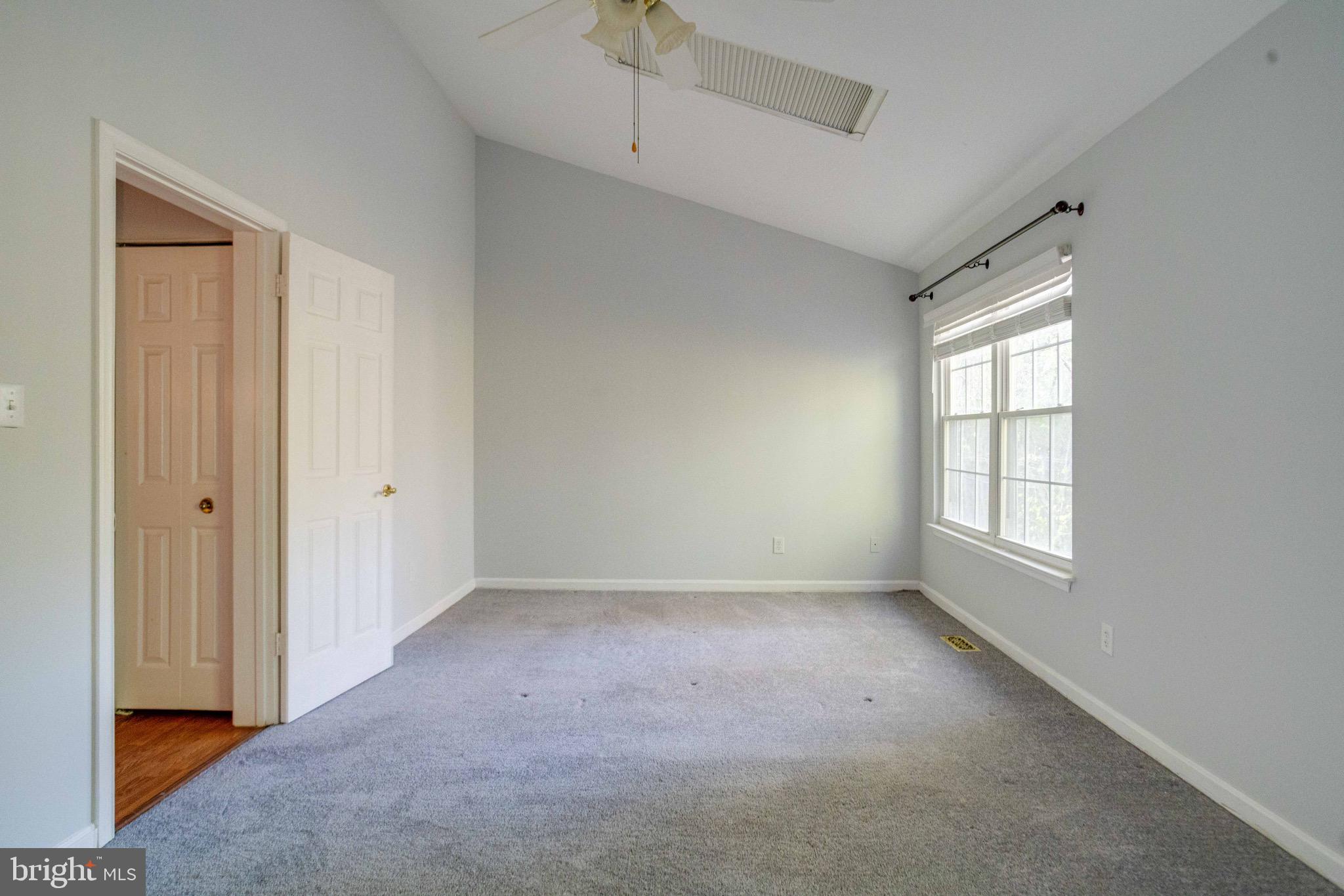 FOXBOROUGH FARMS - Residential