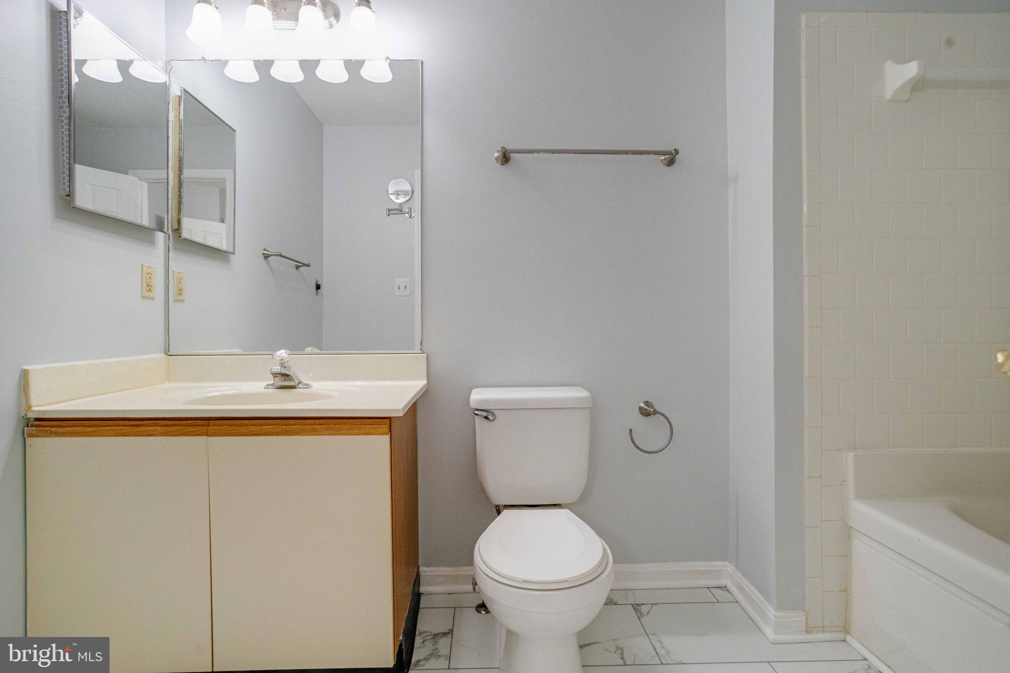 FOXBOROUGH FARMS - Residential