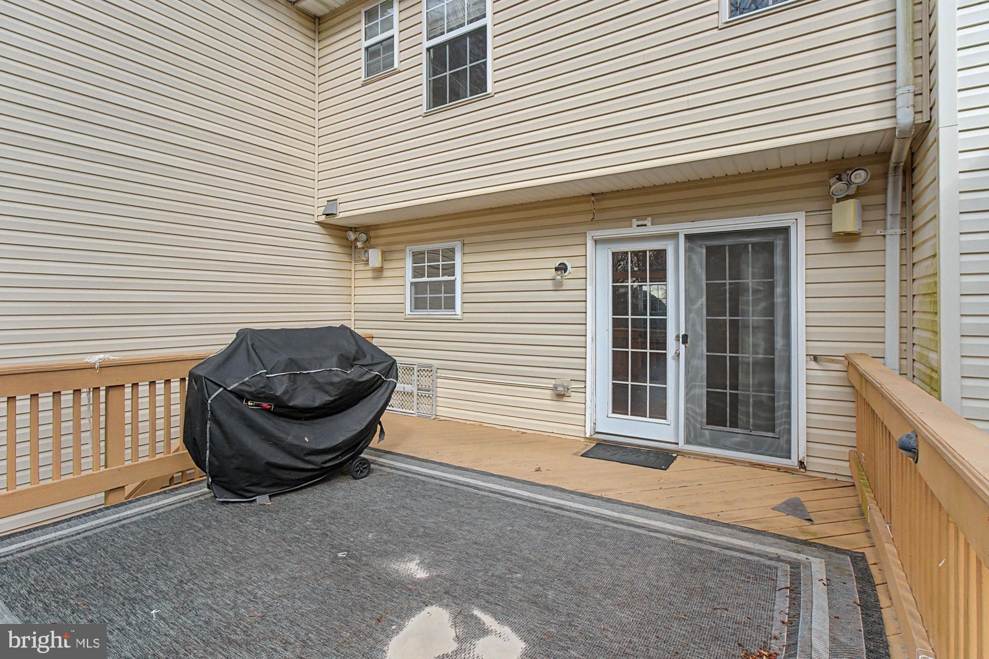 REISTERSTOWN VILLAGE - Residential