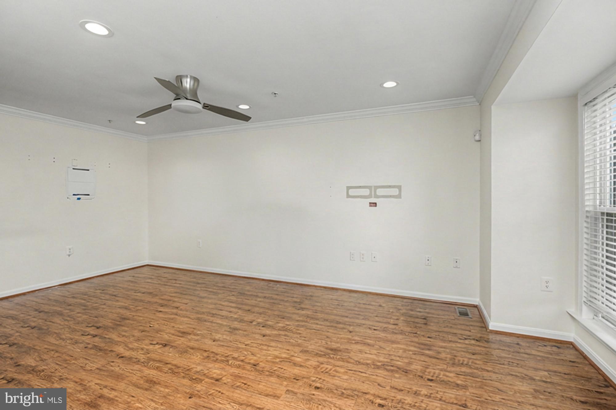 REISTERSTOWN VILLAGE - Residential