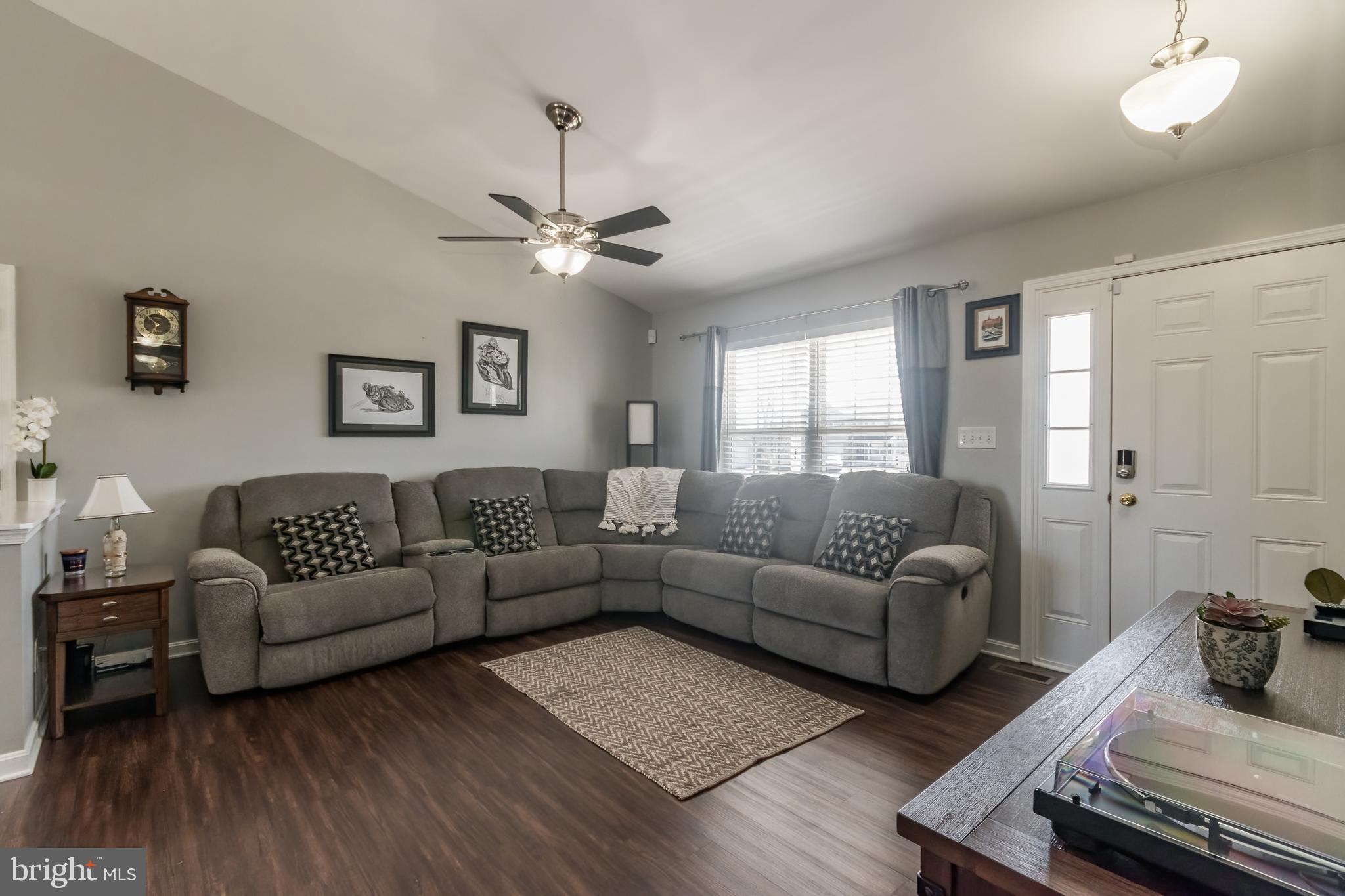 GREEN MEADOWS - Residential