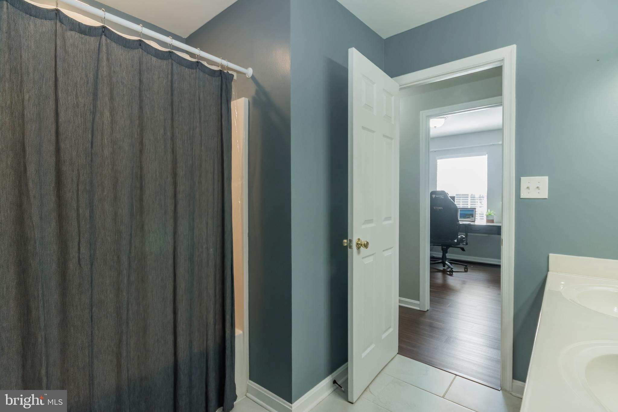 GREEN MEADOWS - Residential