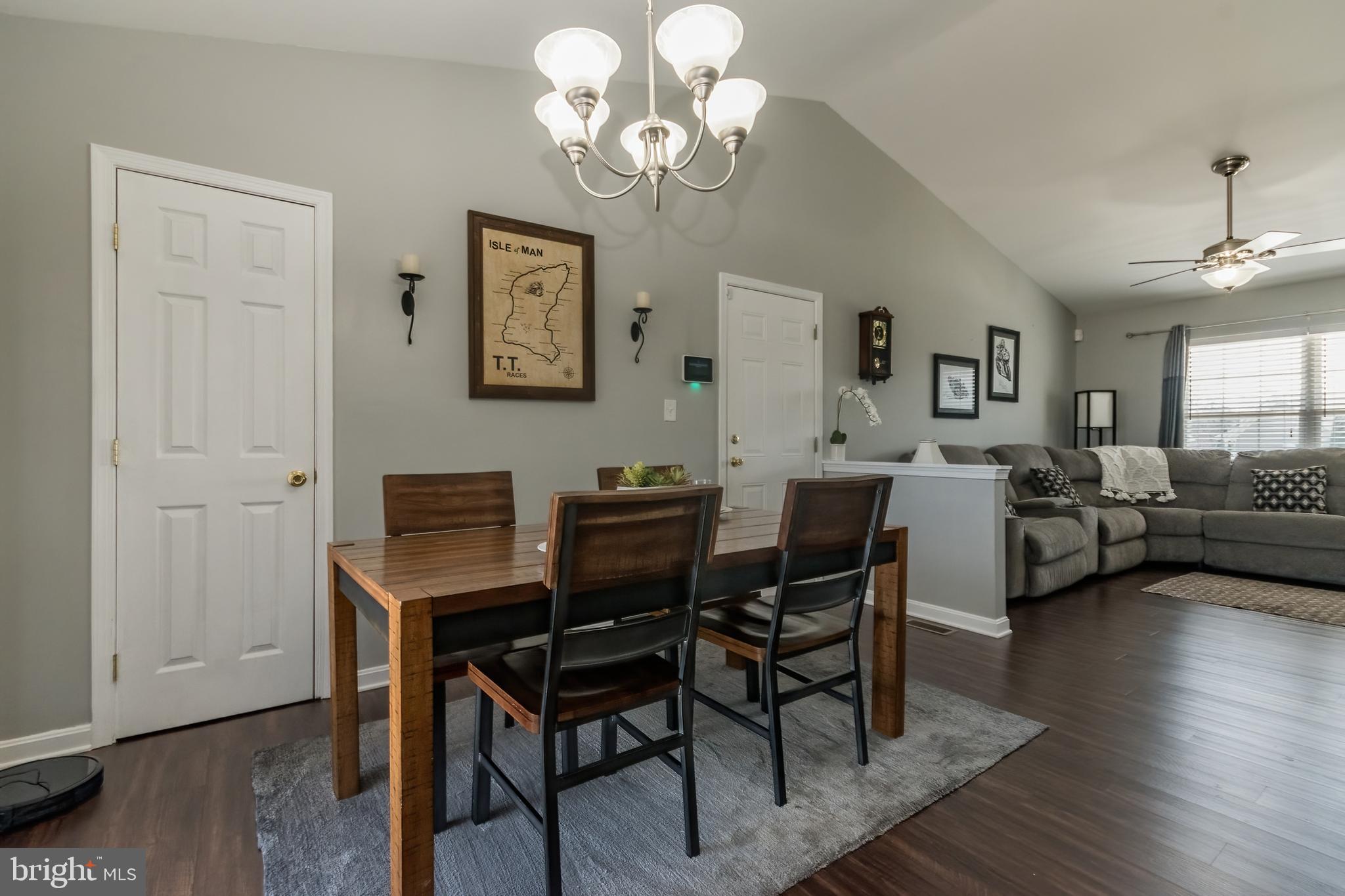 GREEN MEADOWS - Residential