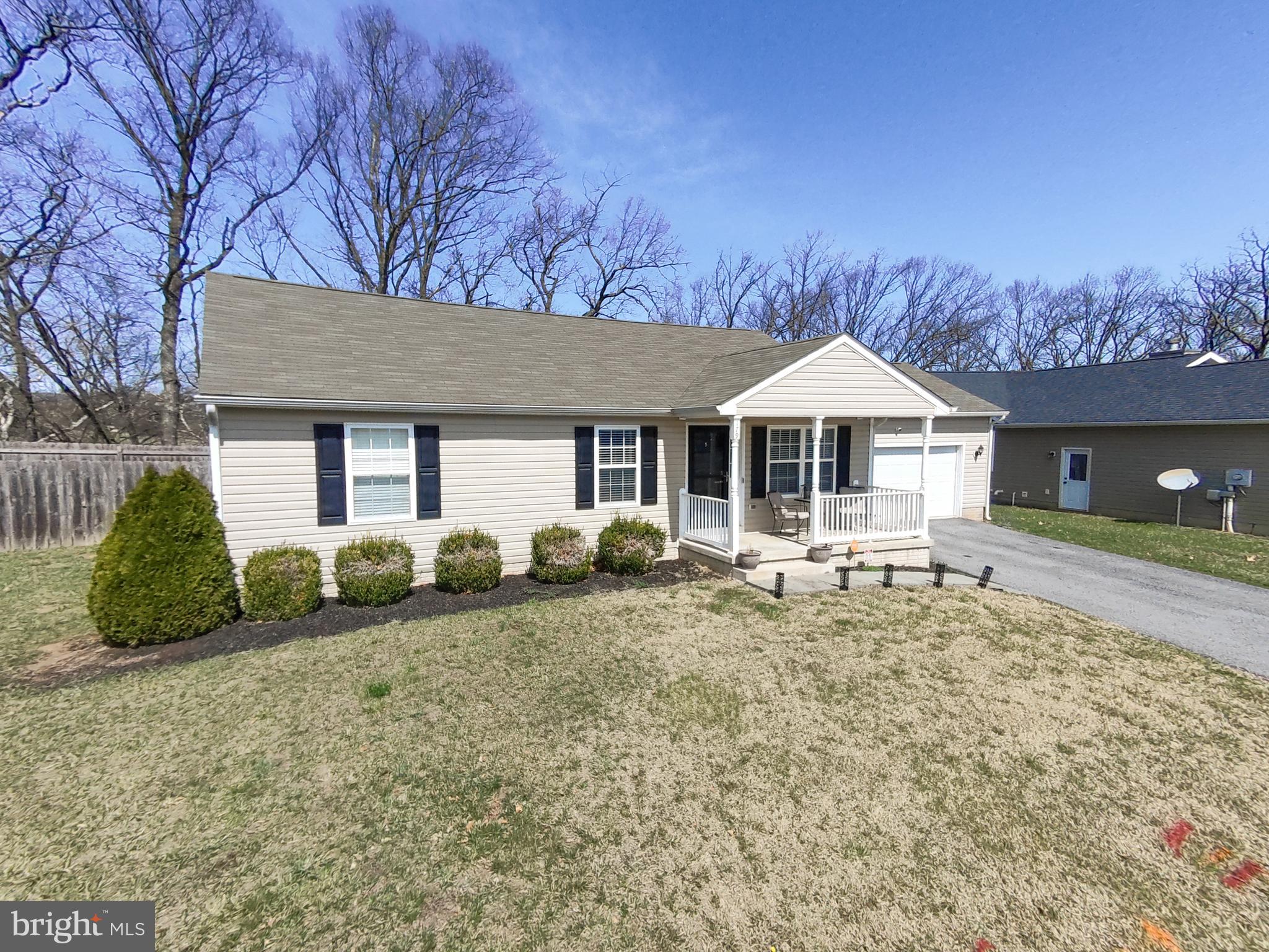 GREEN MEADOWS - Residential