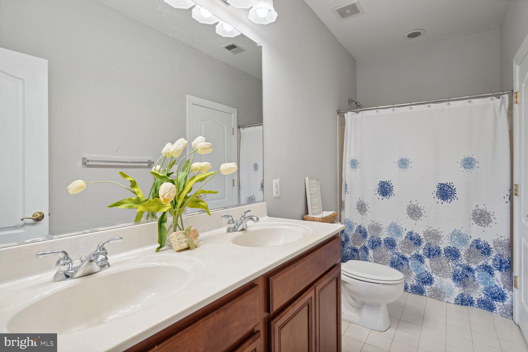 PRESIDENTIAL HILLS - Residential