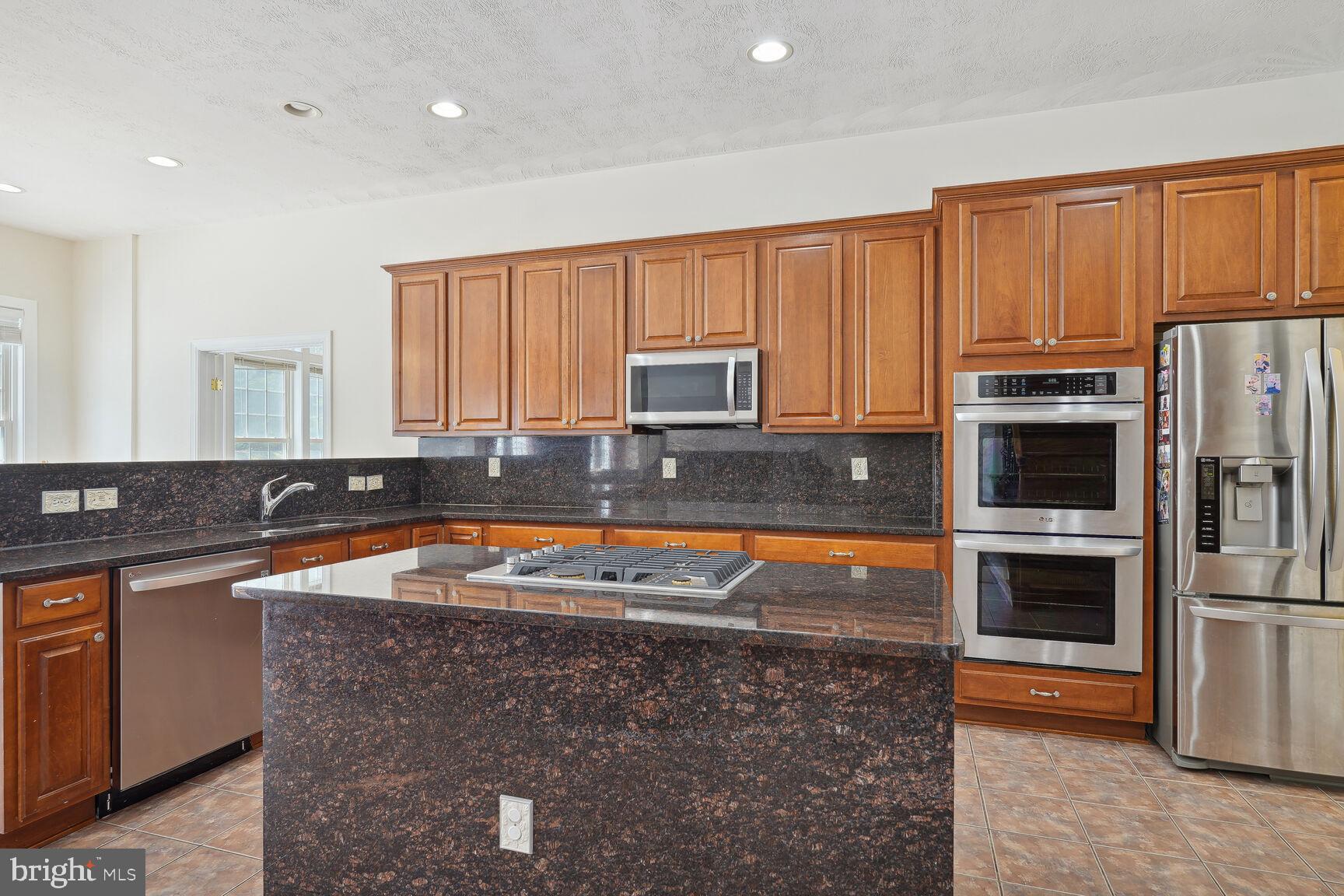 PRESIDENTIAL HILLS - Residential