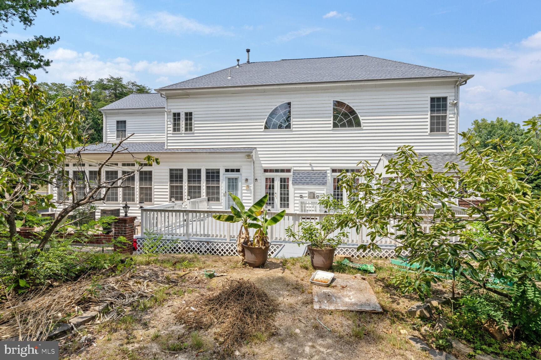 PRESIDENTIAL HILLS - Residential