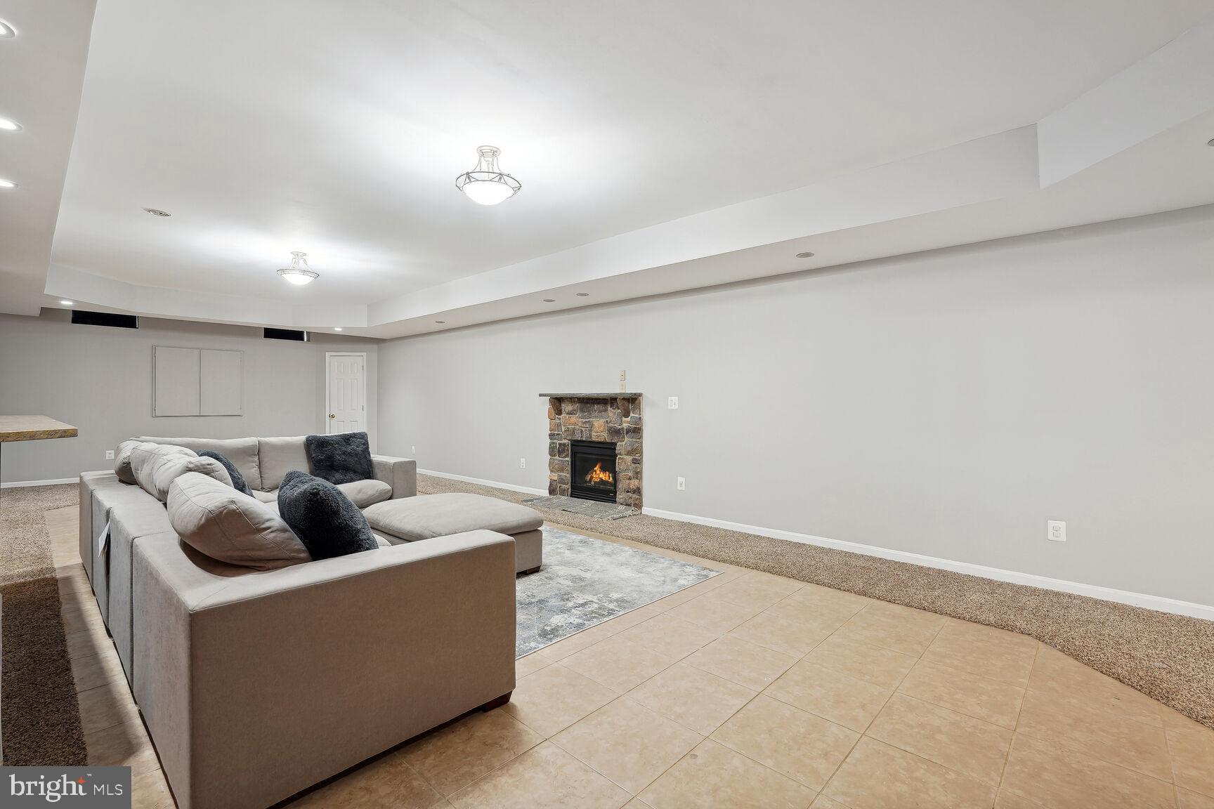 PRESIDENTIAL HILLS - Residential