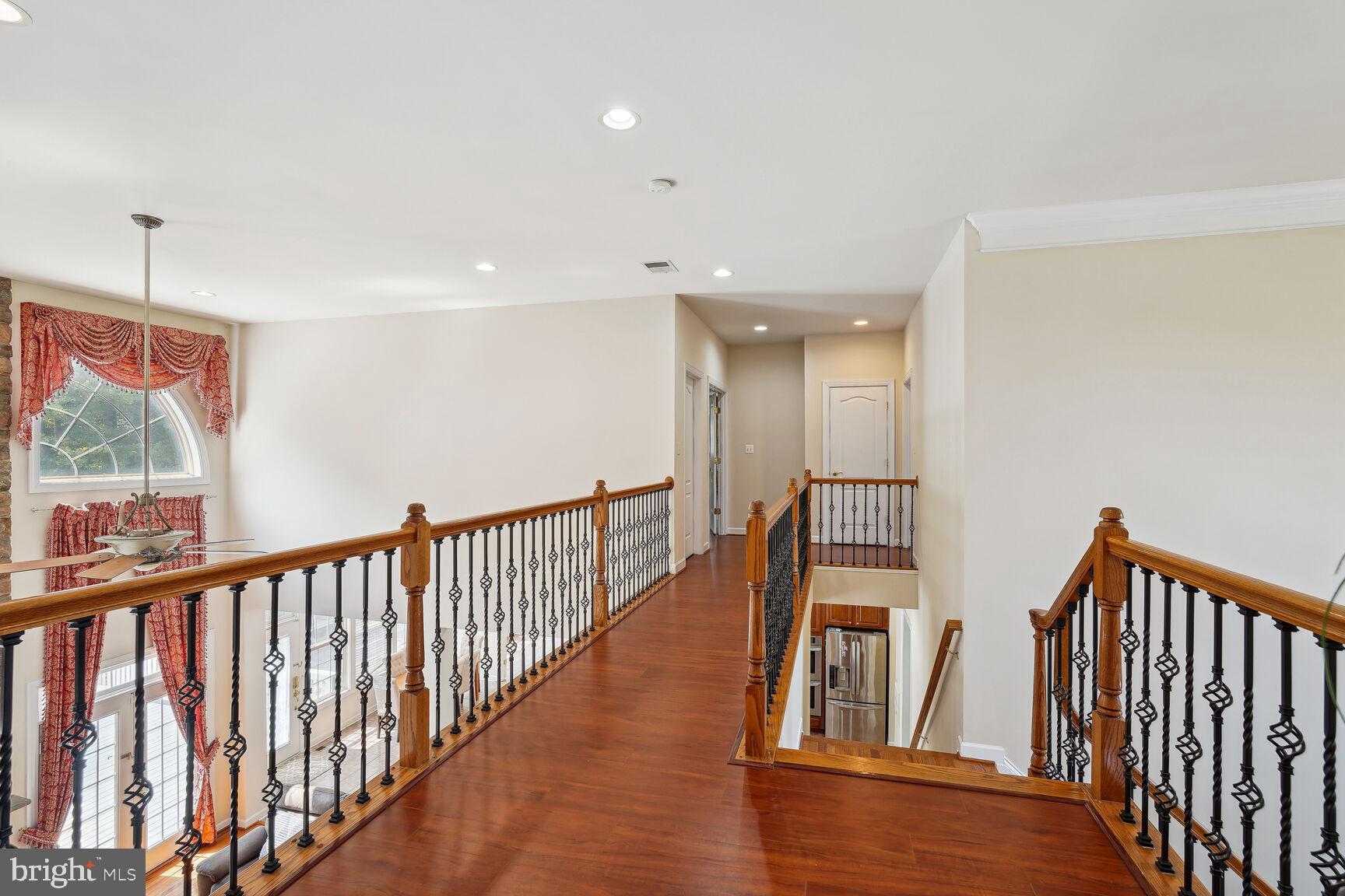 PRESIDENTIAL HILLS - Residential