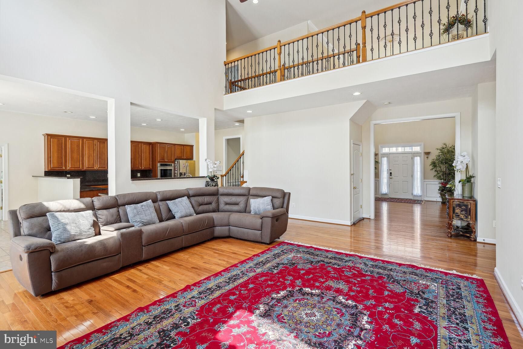 PRESIDENTIAL HILLS - Residential