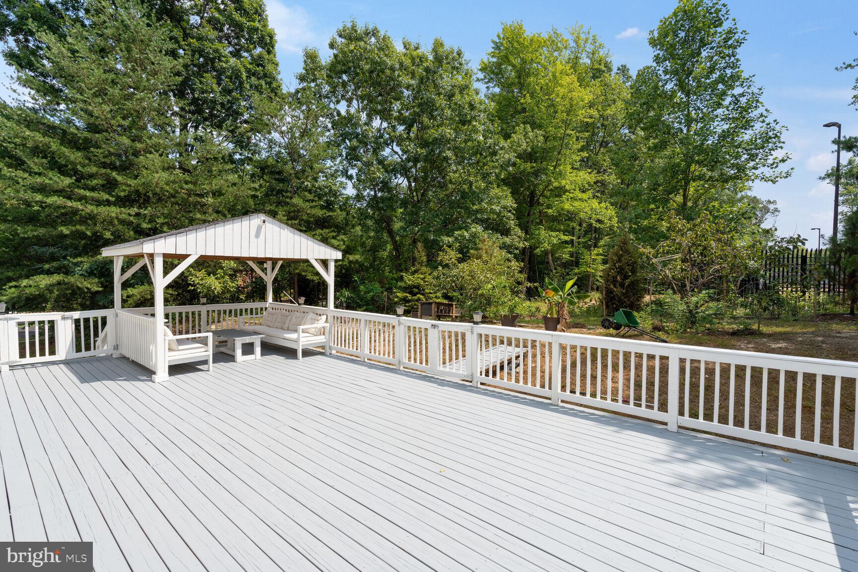 PRESIDENTIAL HILLS - Residential