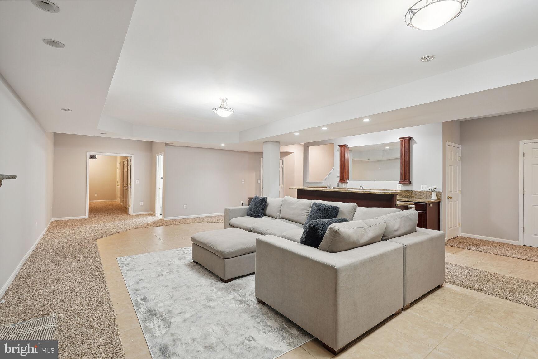 PRESIDENTIAL HILLS - Residential