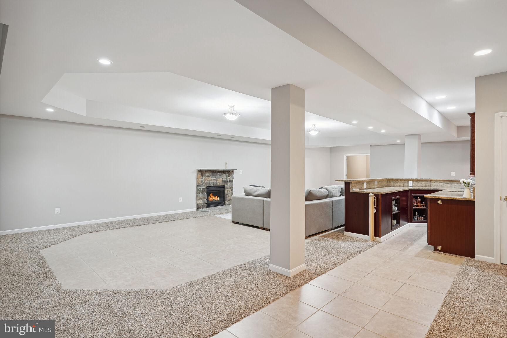 PRESIDENTIAL HILLS - Residential