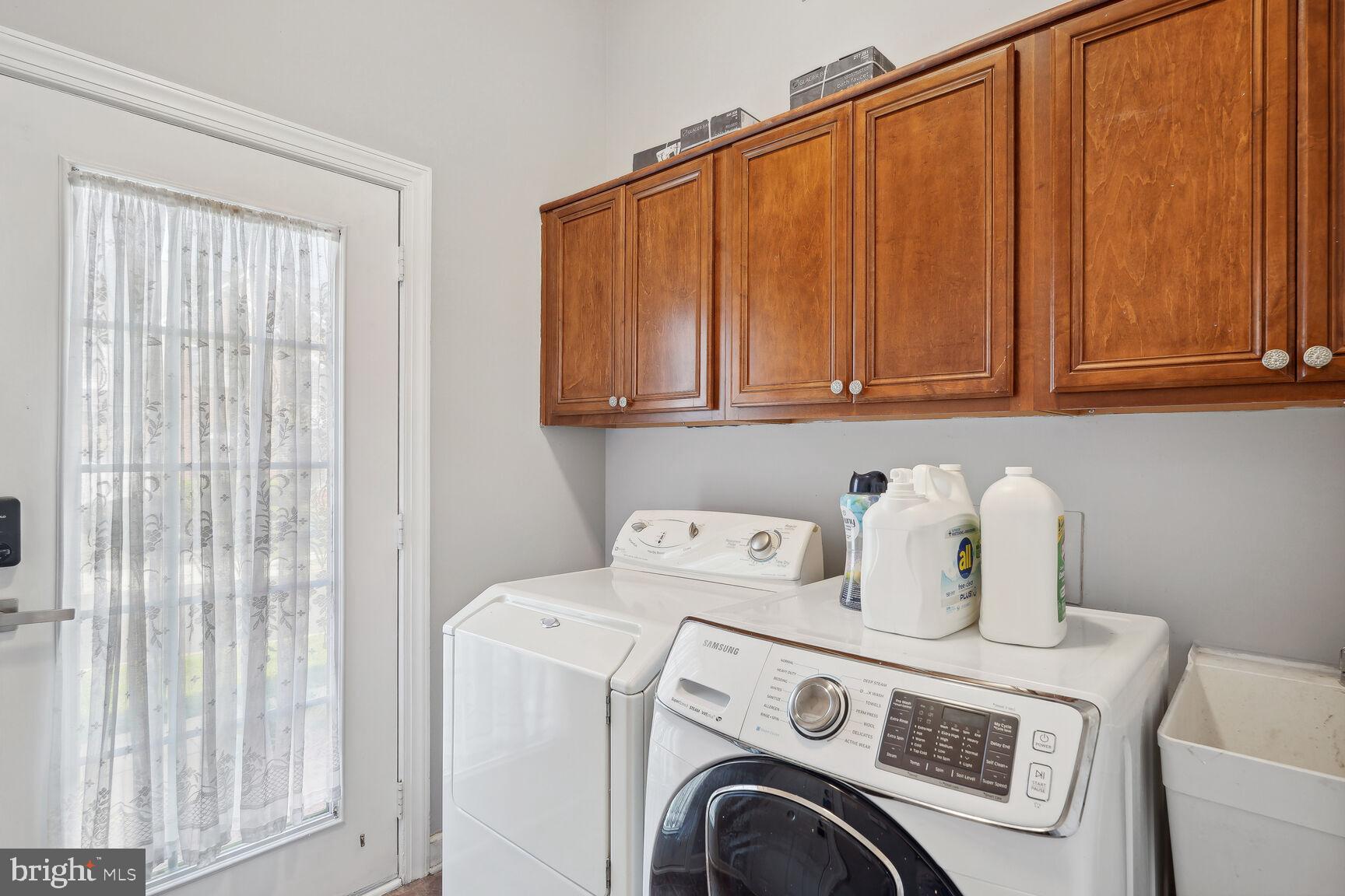 PRESIDENTIAL HILLS - Residential