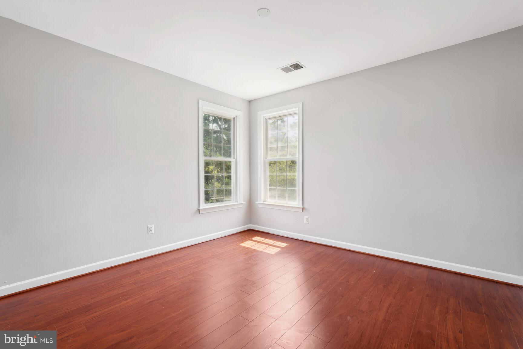 PRESIDENTIAL HILLS - Residential