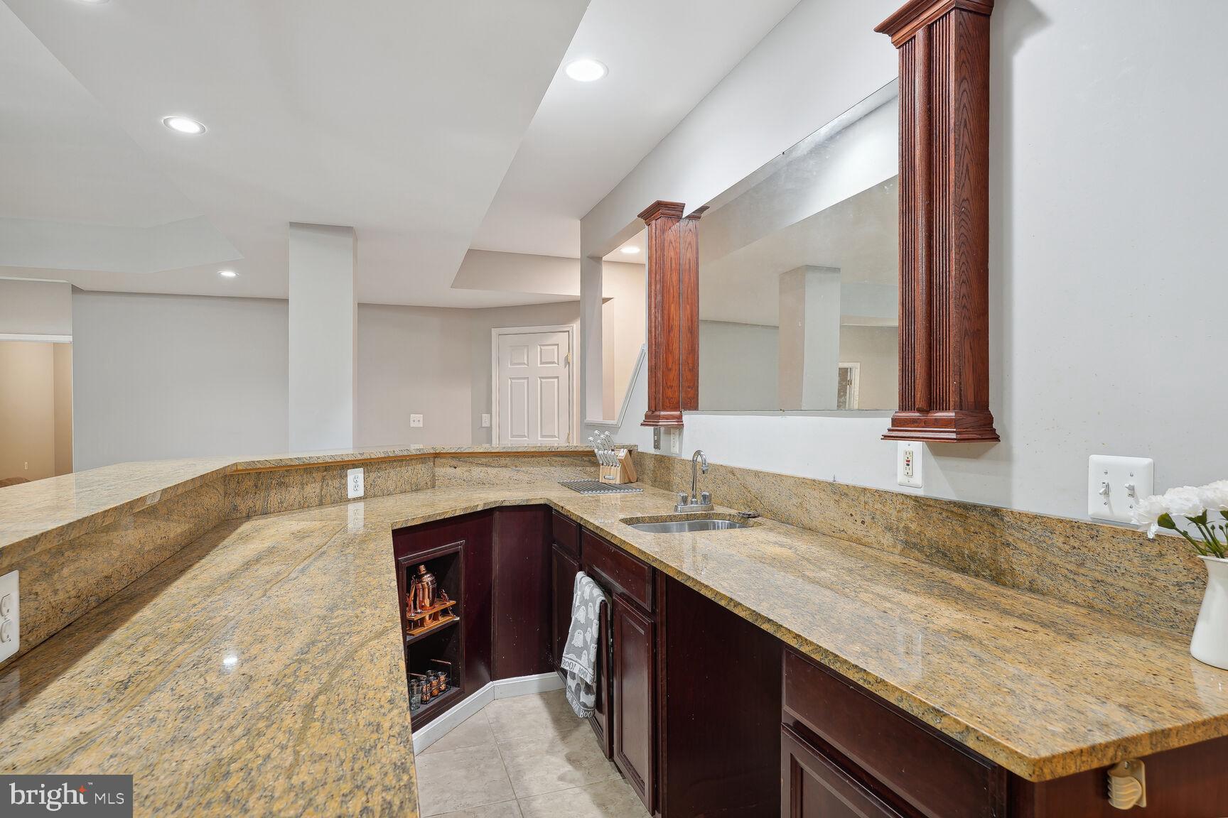 PRESIDENTIAL HILLS - Residential