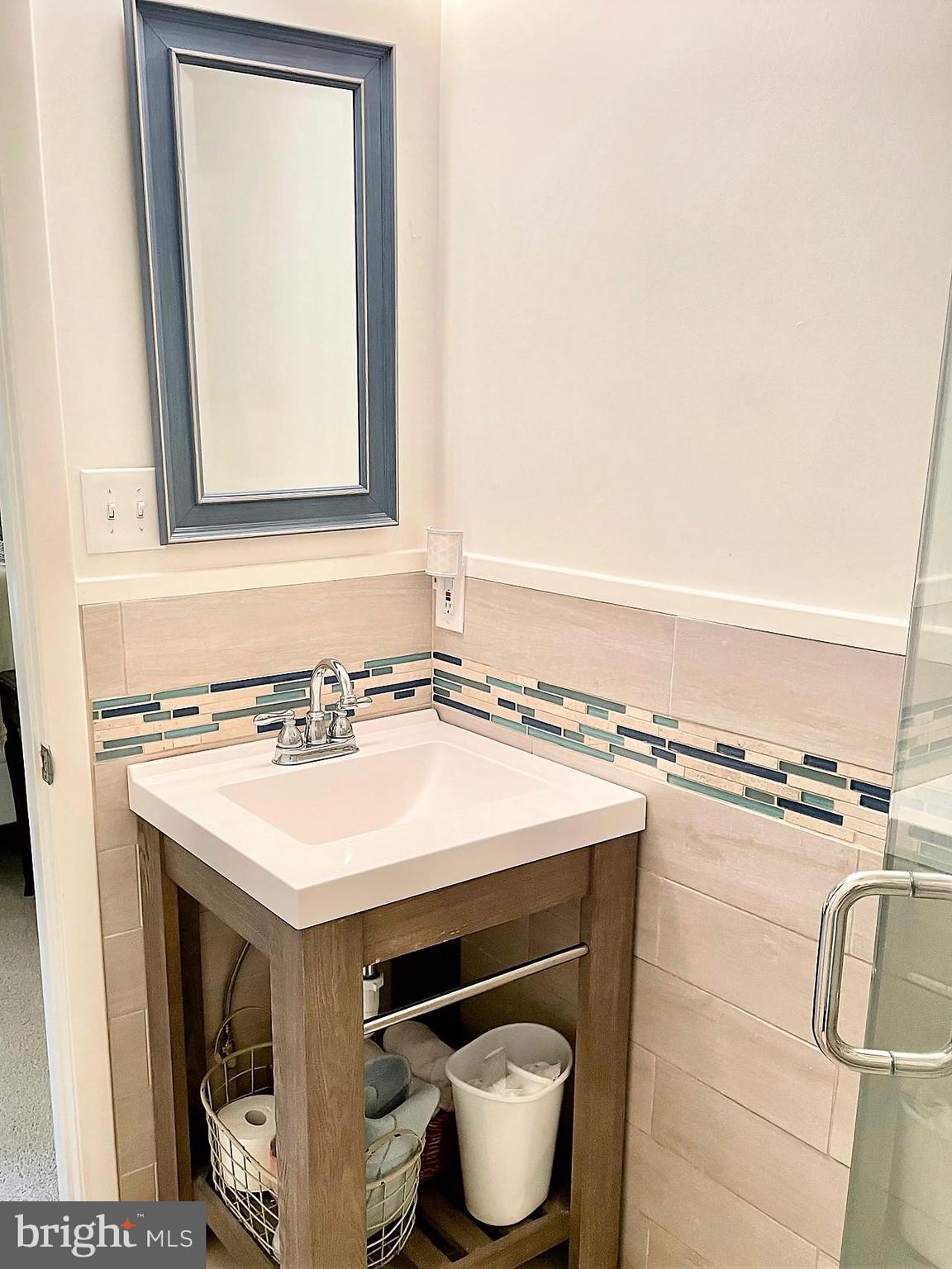 PINES ON THE SEVERN - Residential Lease