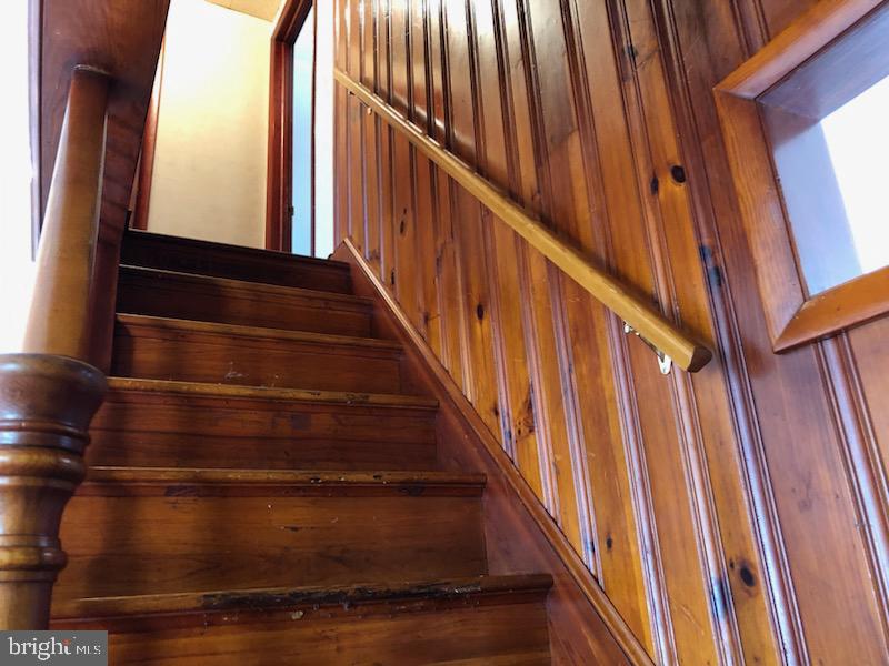 WOODSIDE - Residential