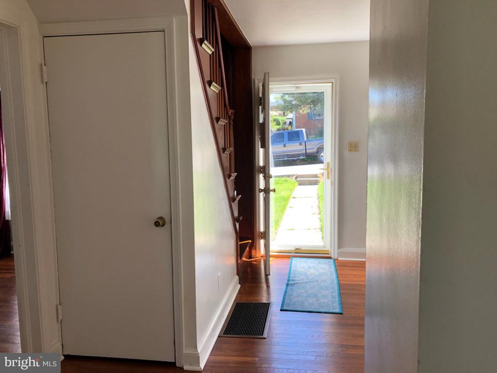 WOODSIDE - Residential