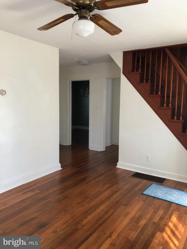 WOODSIDE - Residential