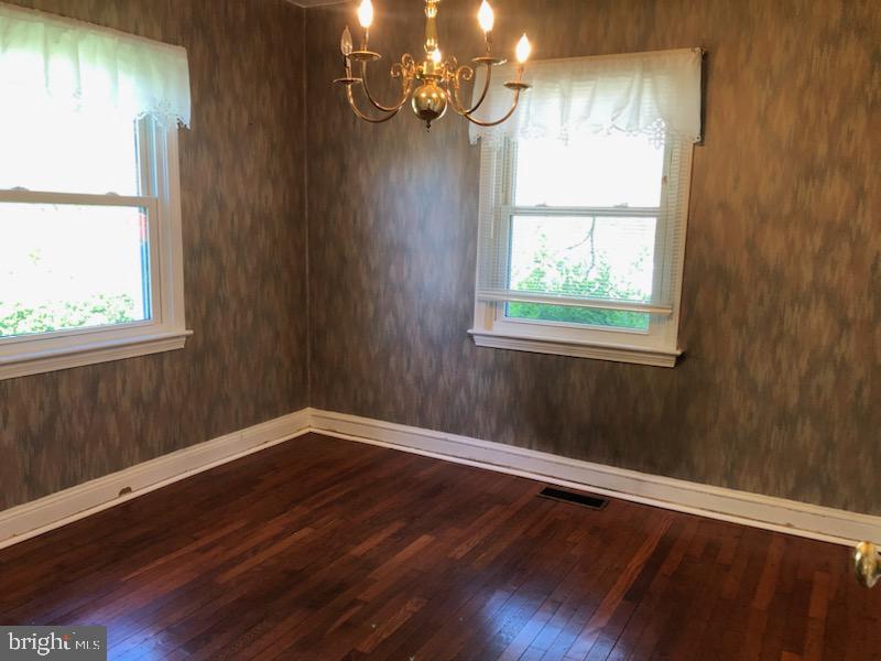 WOODSIDE - Residential