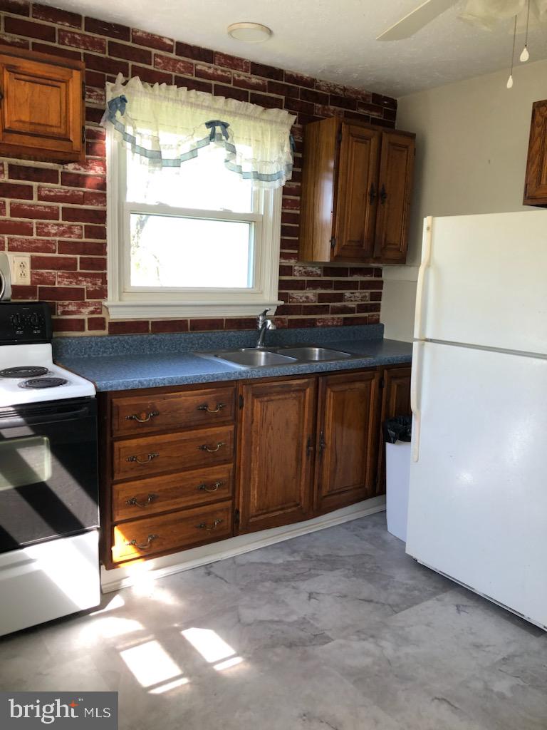 WOODSIDE - Residential