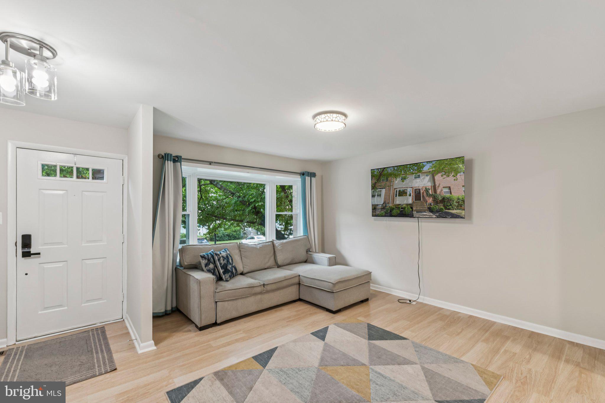 3077 SOUTHERN ELM COURT
