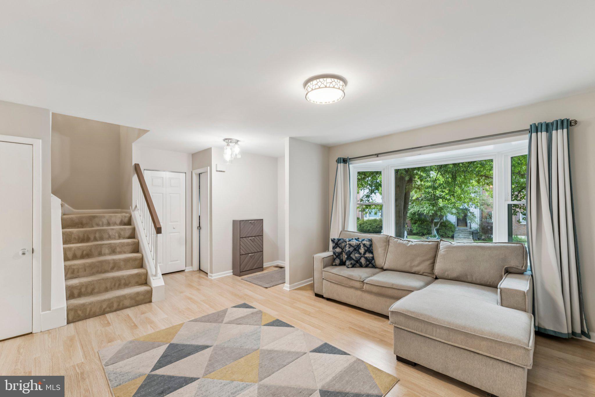 3077 SOUTHERN ELM COURT