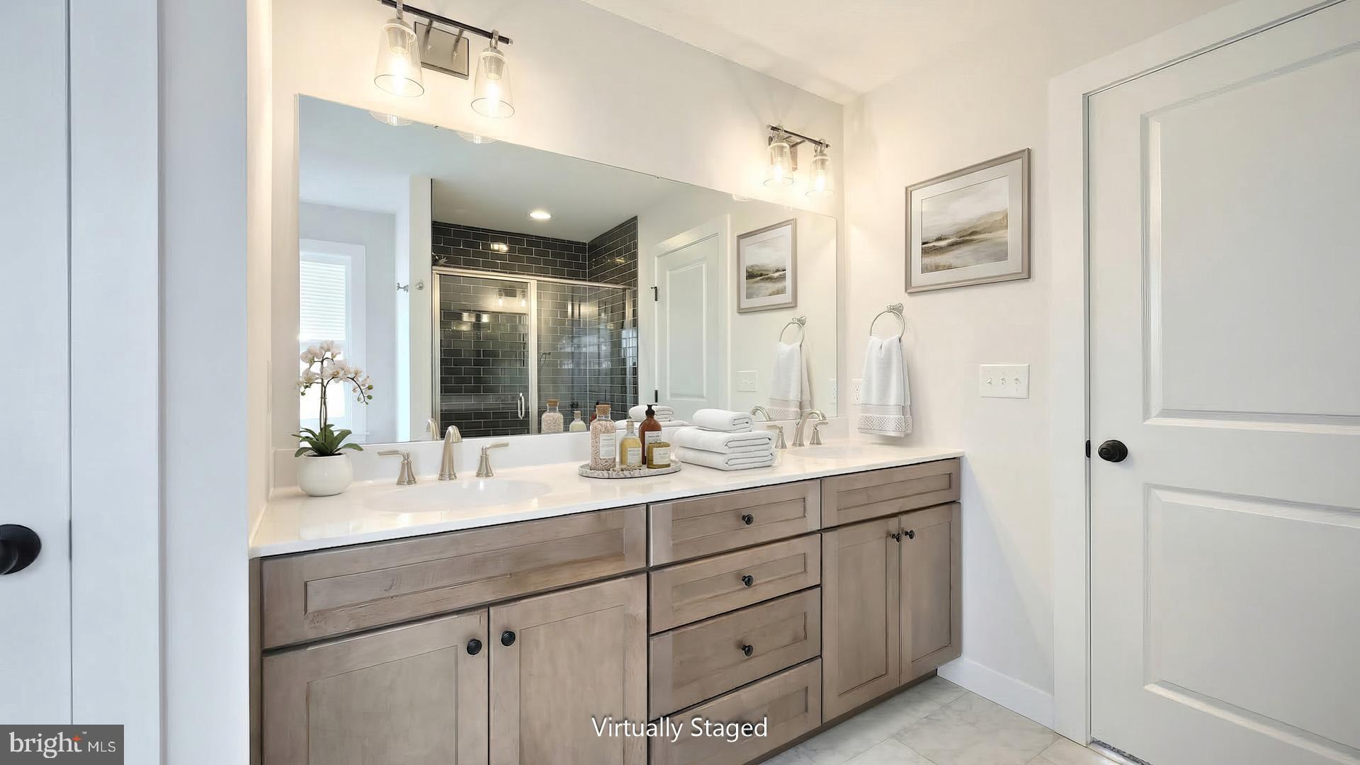 THE MEADOWS AT COLONIAL CLUB - Residential