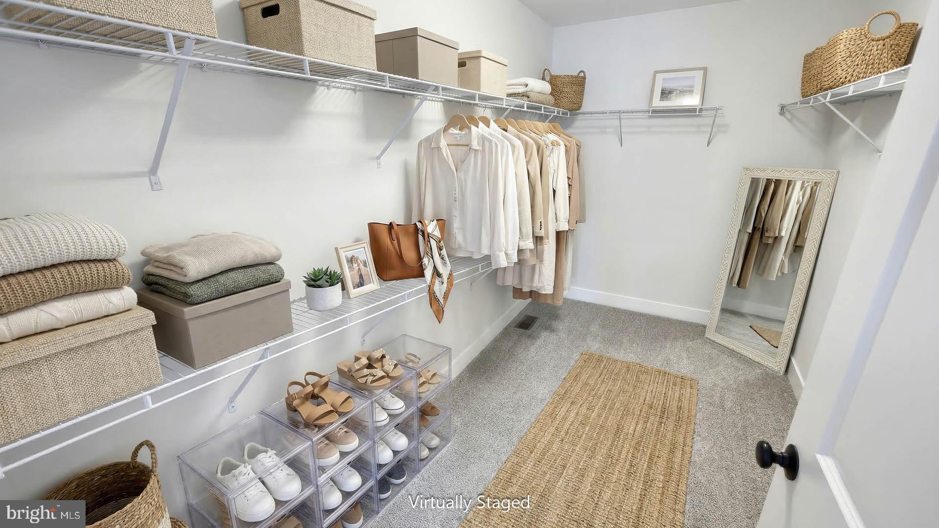 THE MEADOWS AT COLONIAL CLUB - Residential