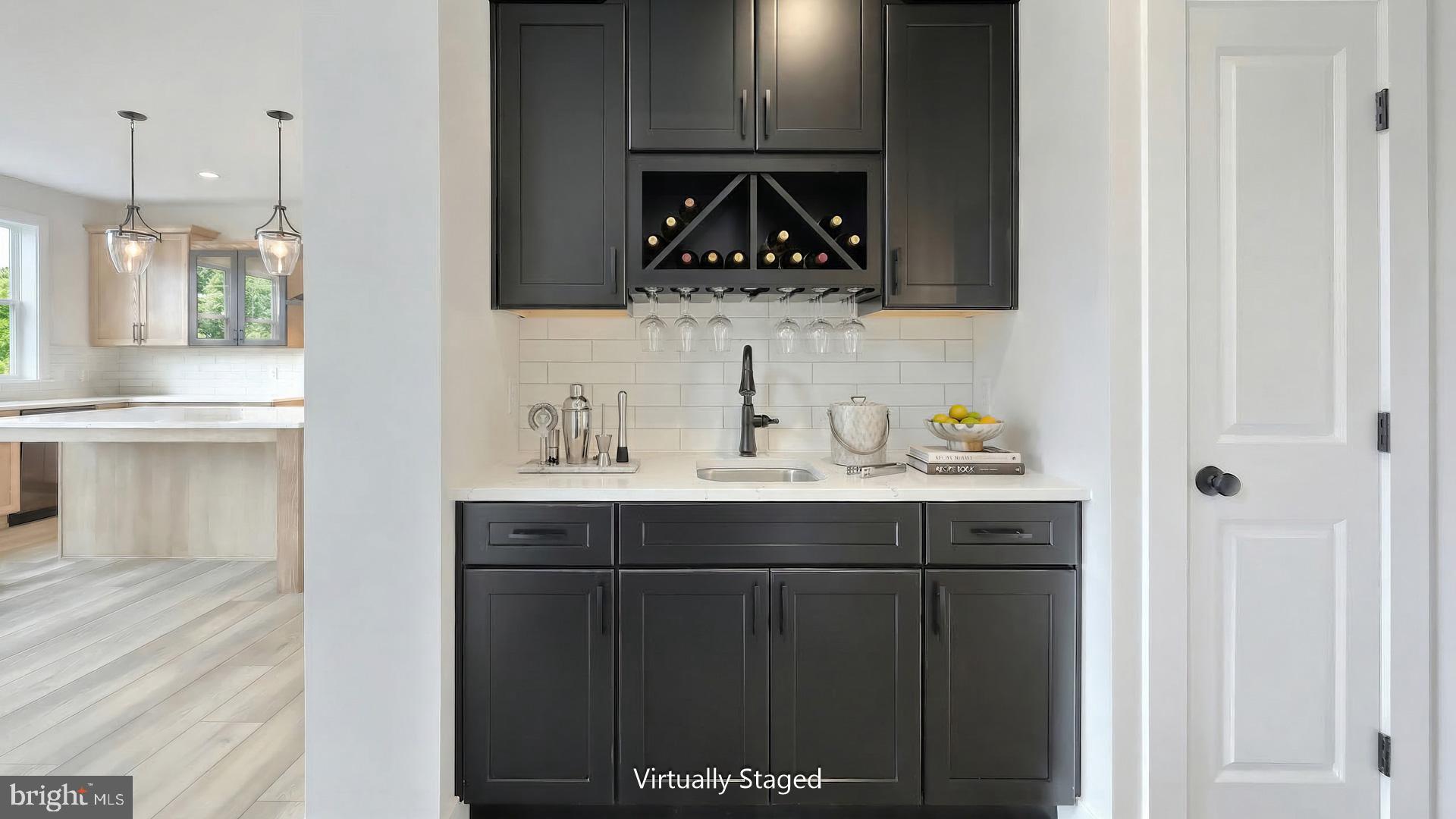 THE MEADOWS AT COLONIAL CLUB - Residential