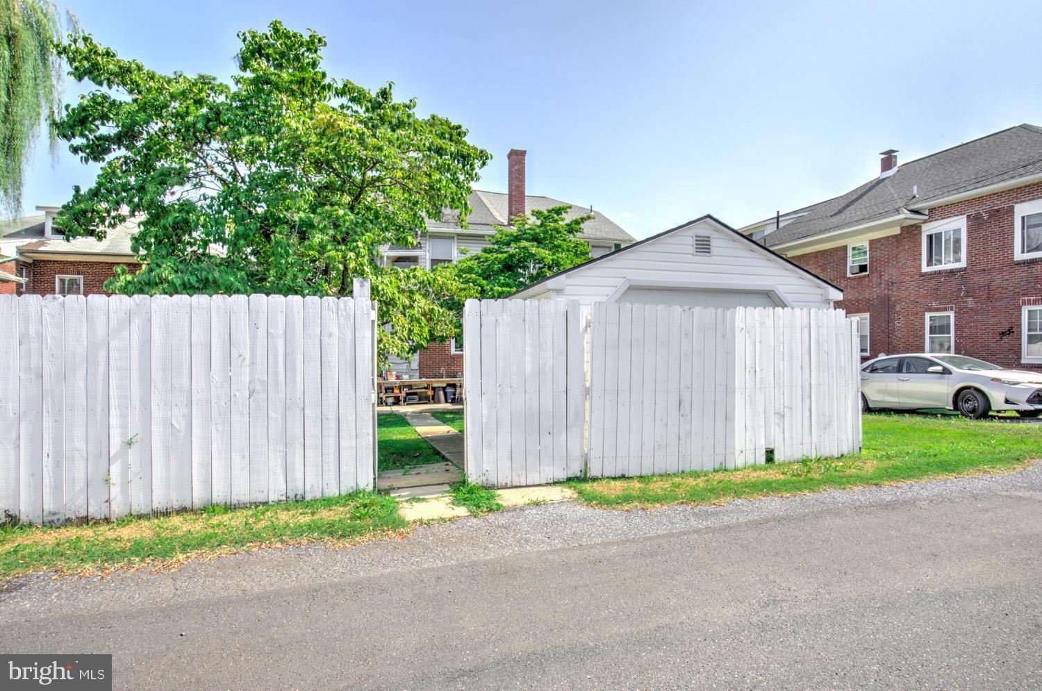 WEST READING - Residential