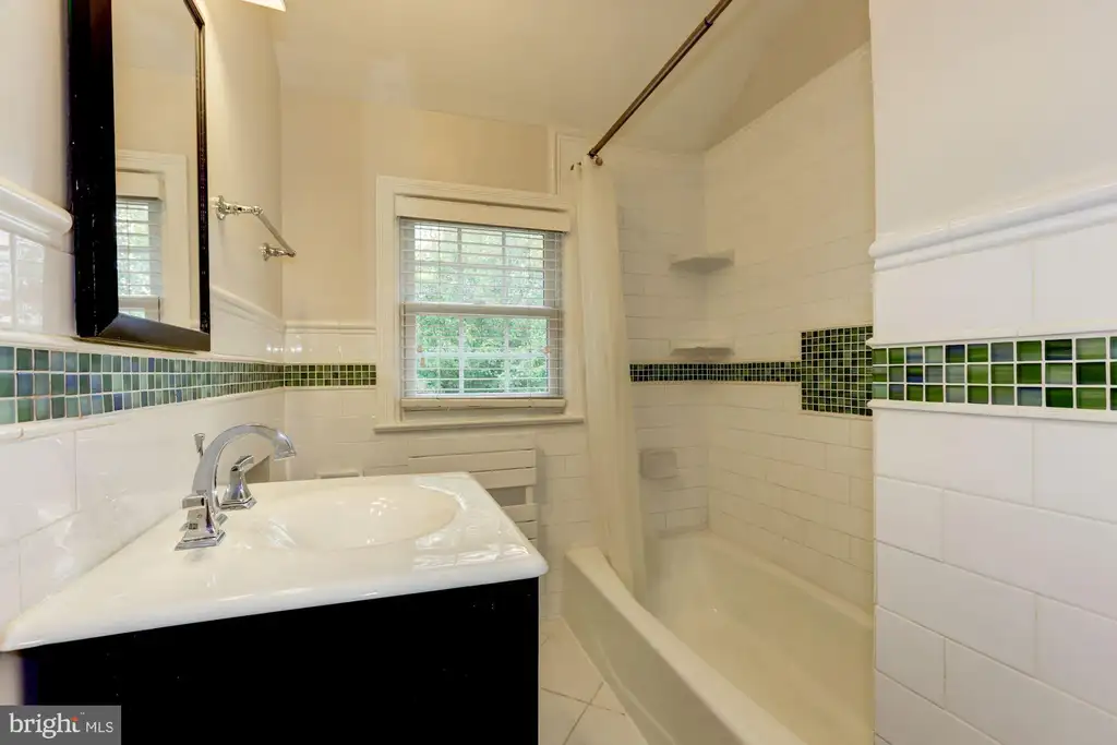 Additional image 19 of 4933 47th Street NW, Washington, DC 20016