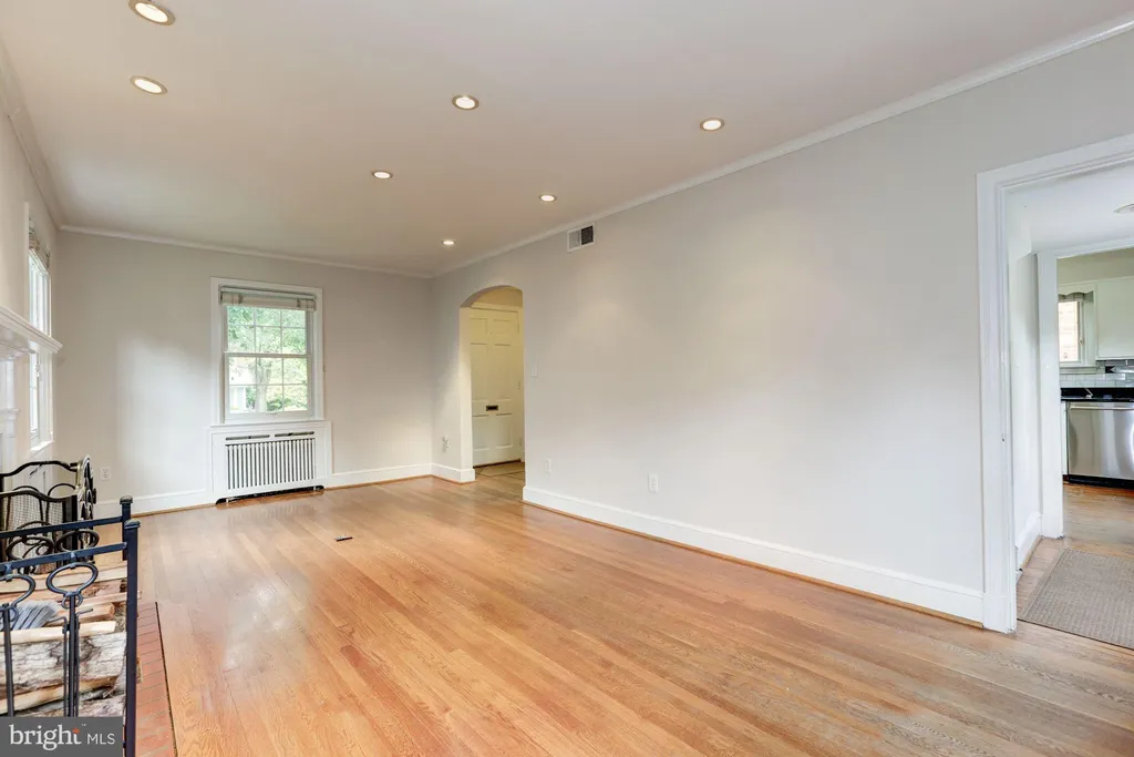 Additional image 7 of 4933 47th Street NW, Washington, DC 20016