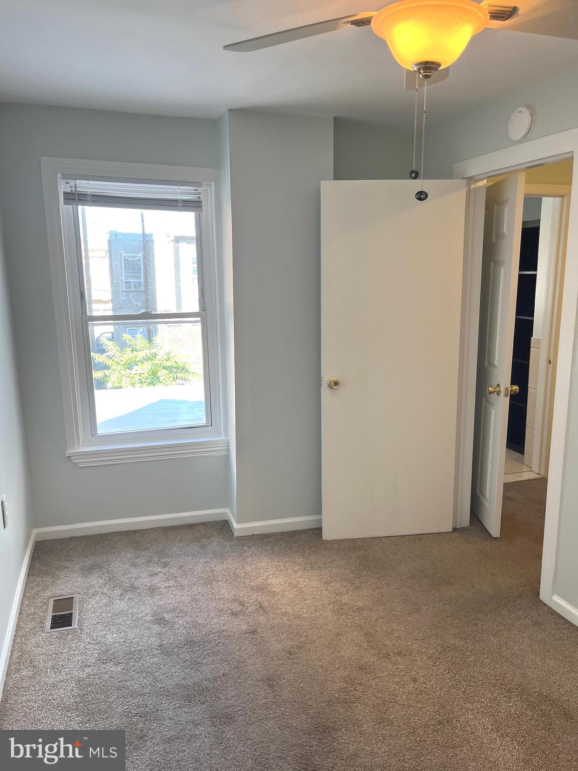 PORT RICHMOND - Residential Lease