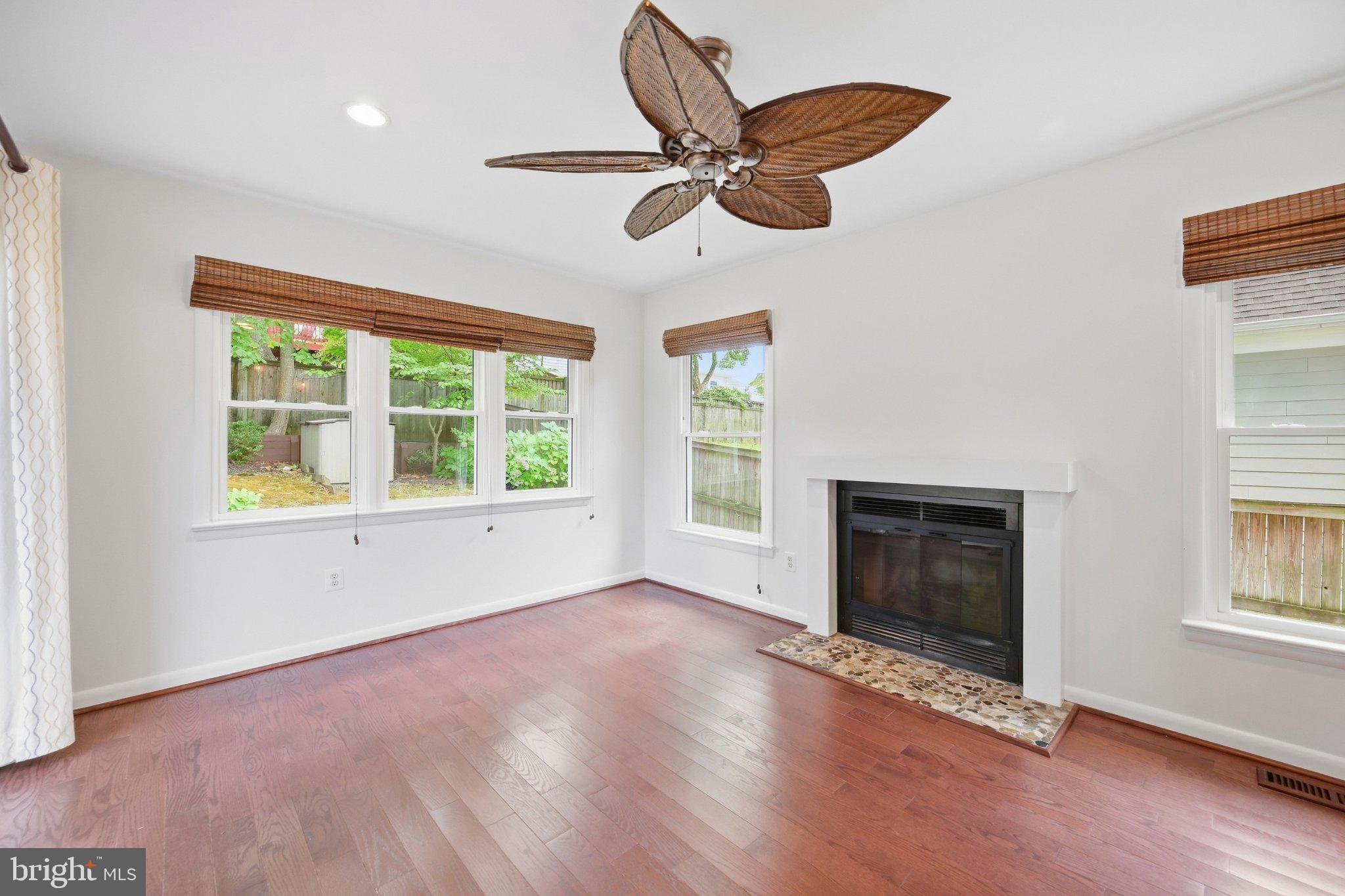 4016 SIMMS DRIVE