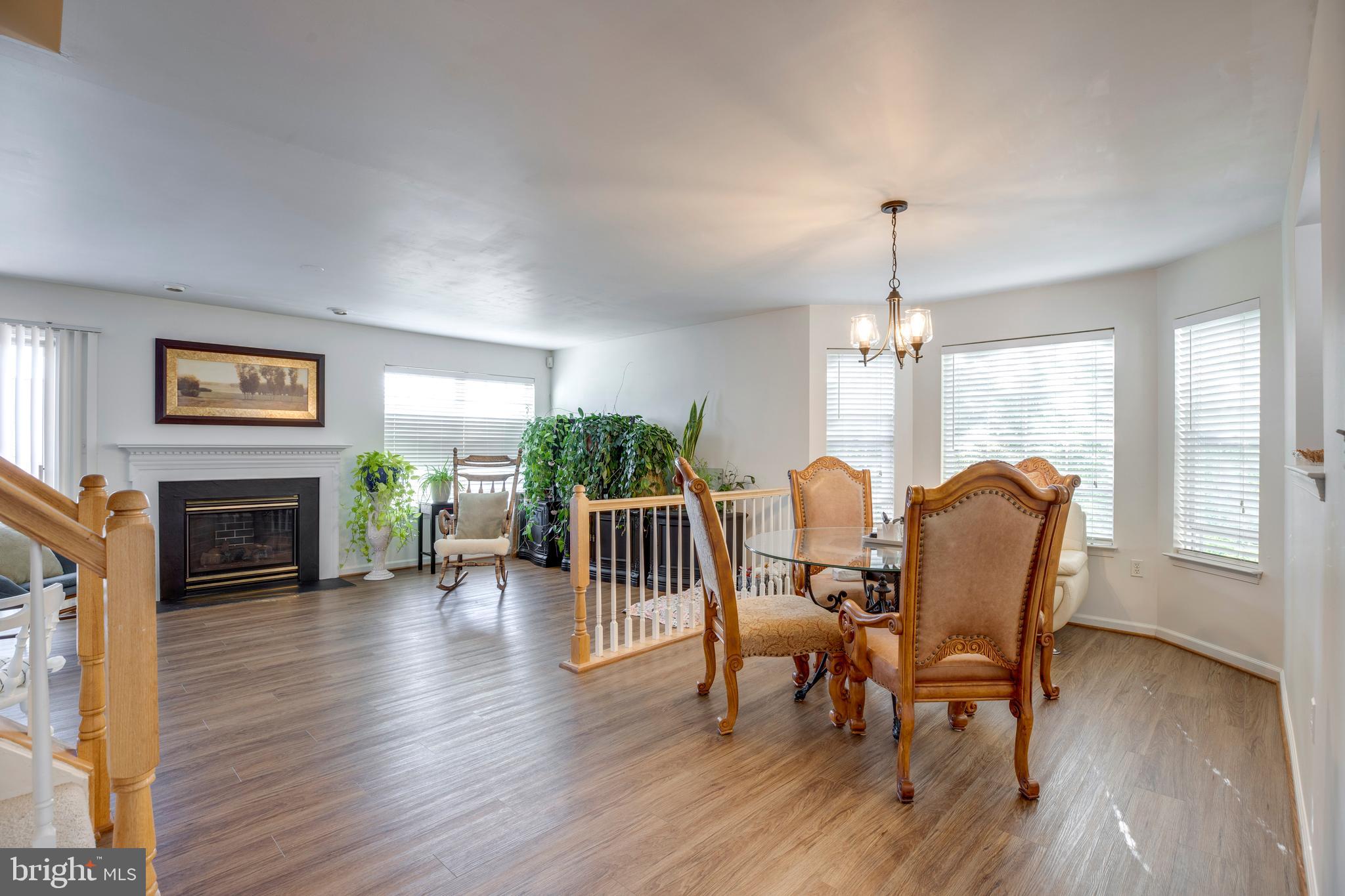 102 BRENWICK COURT