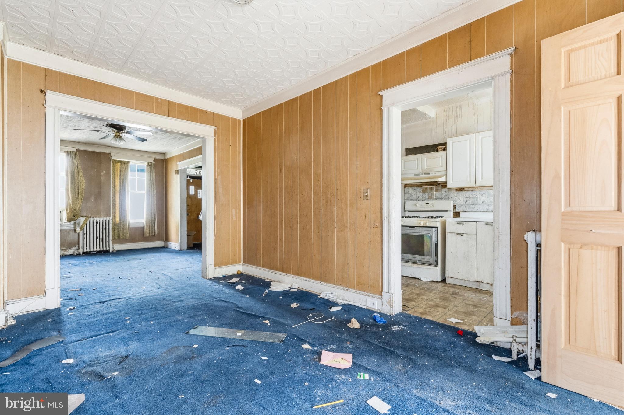 325 BRYANT STREET NE