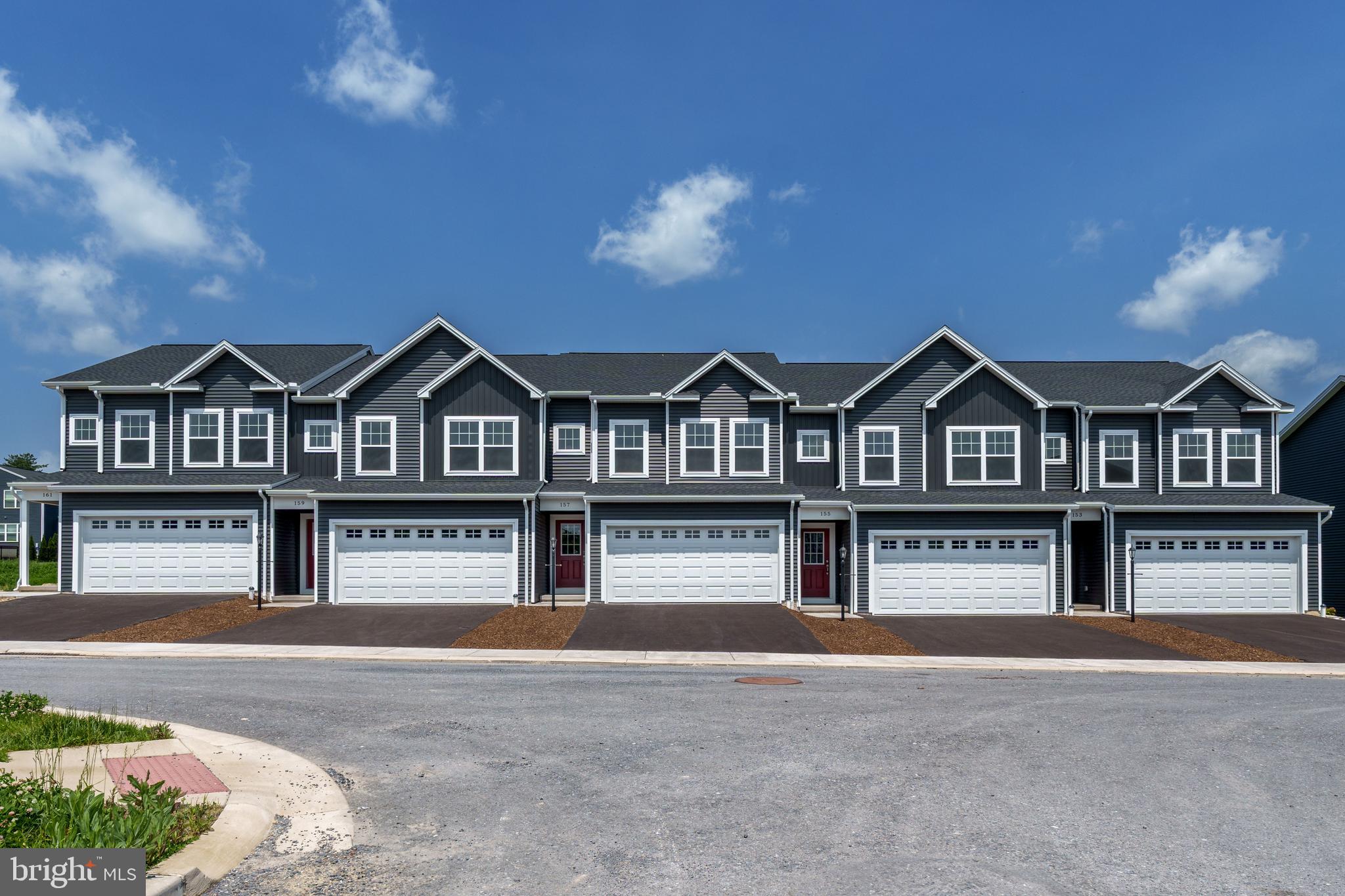 GRAYS POINTE - Residential