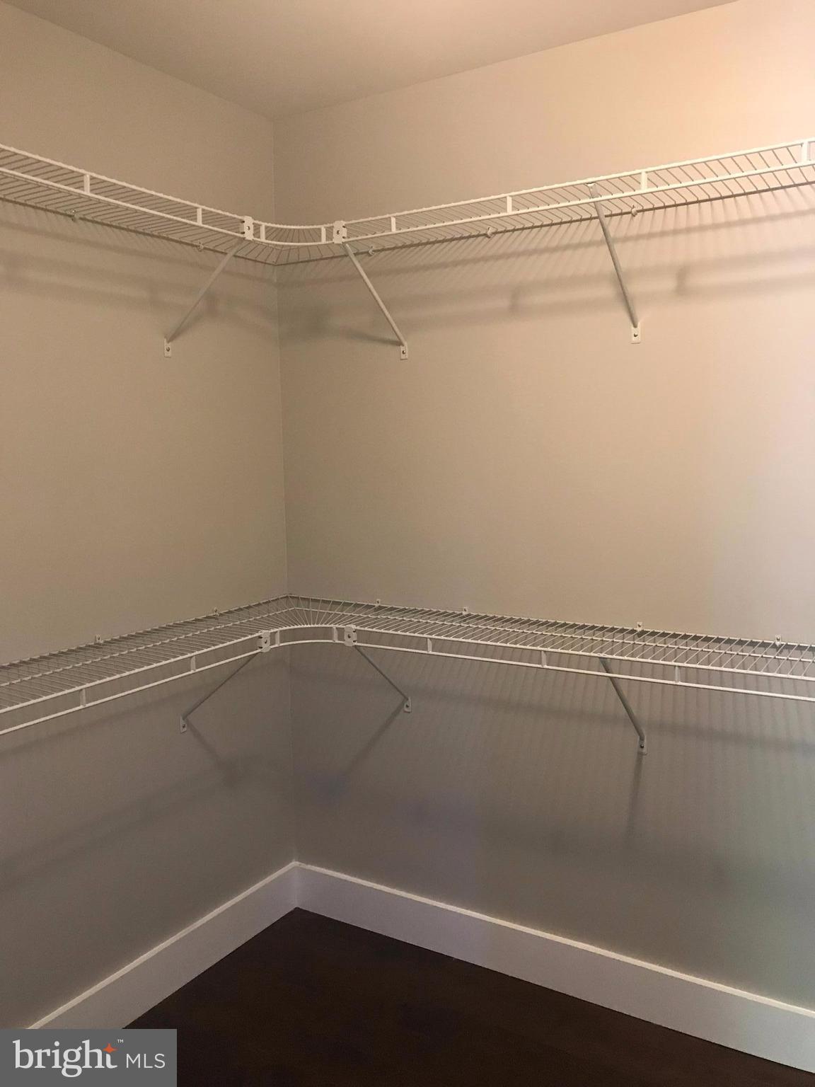 RIVA TRACE - Residential