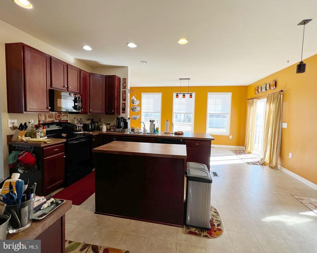 SPRUCE HILL NORTH - Residential