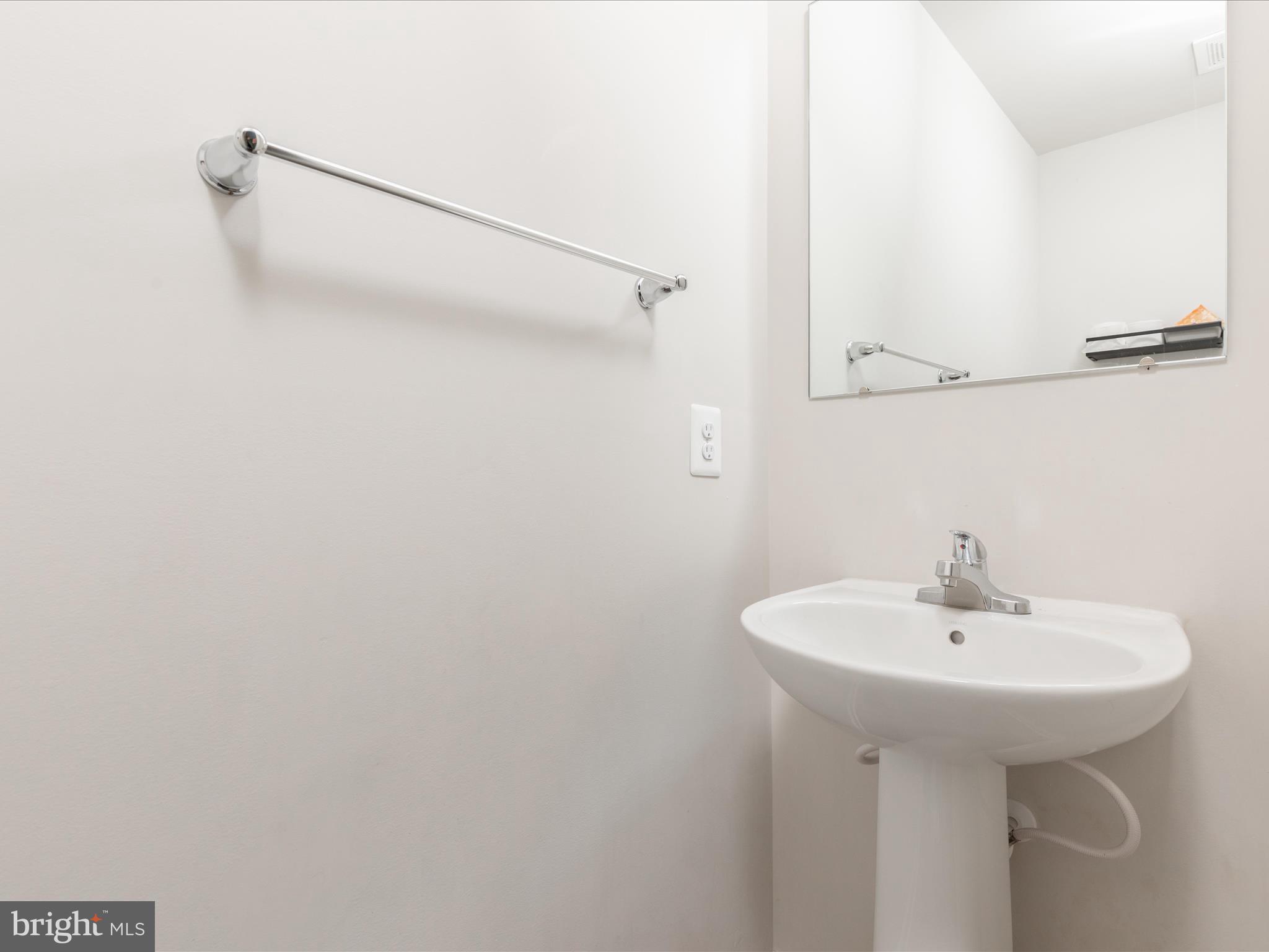 CARDINAL POINTE - Residential