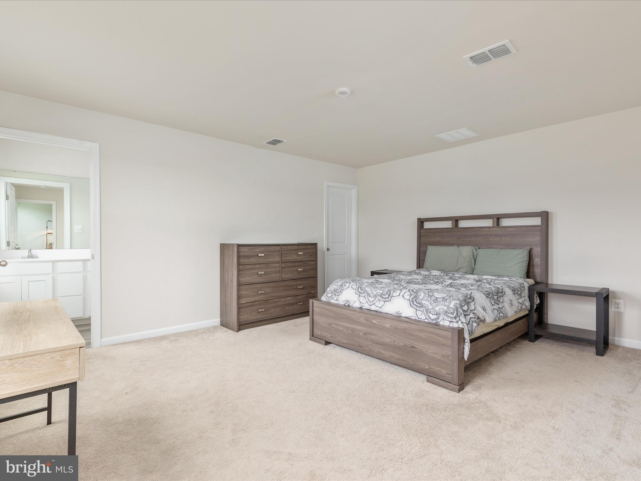 CARDINAL POINTE - Residential