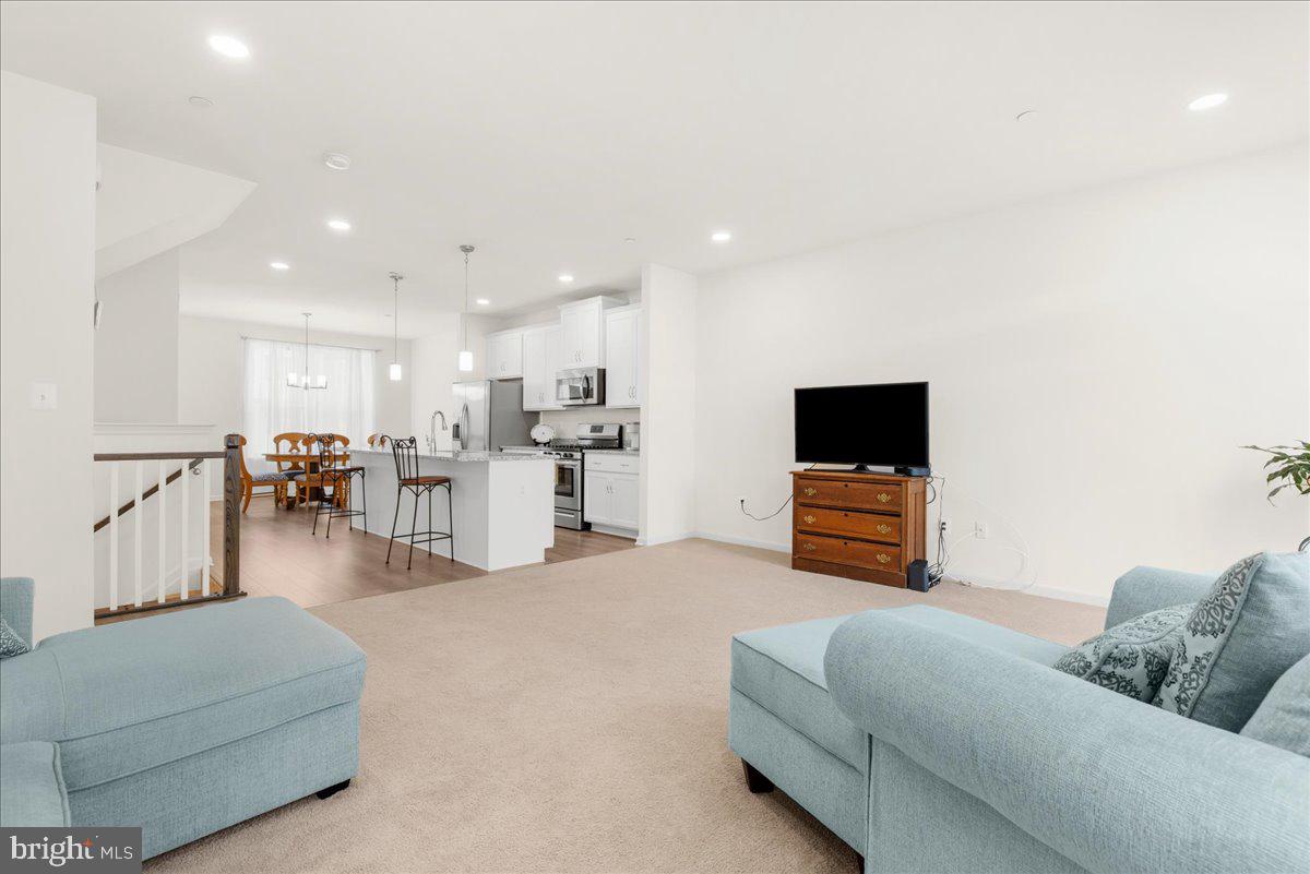 ROSEDALE - Residential