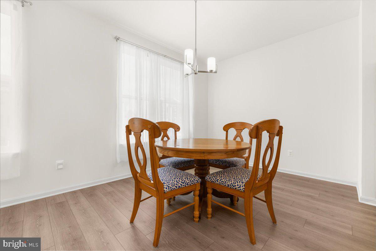 ROSEDALE - Residential