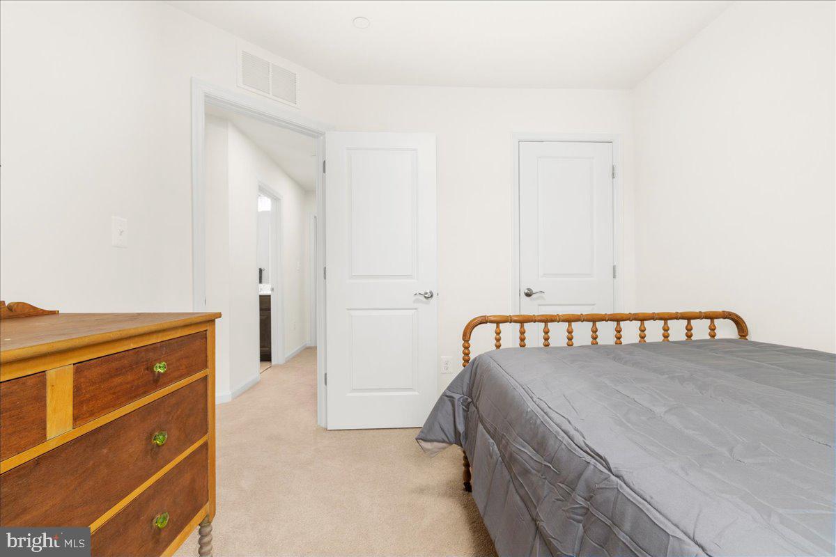 ROSEDALE - Residential