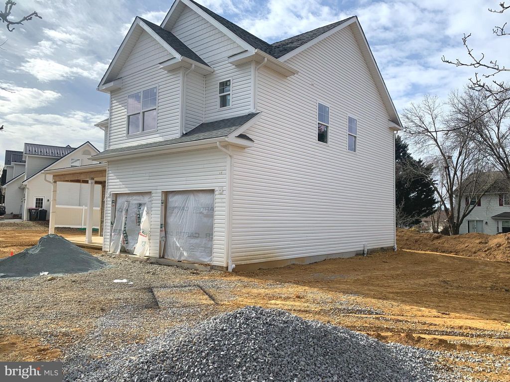 Photo of 348 Carmack Dr., CHAMBERSBURG, PA 17202 (MLS # PAFL2032376)