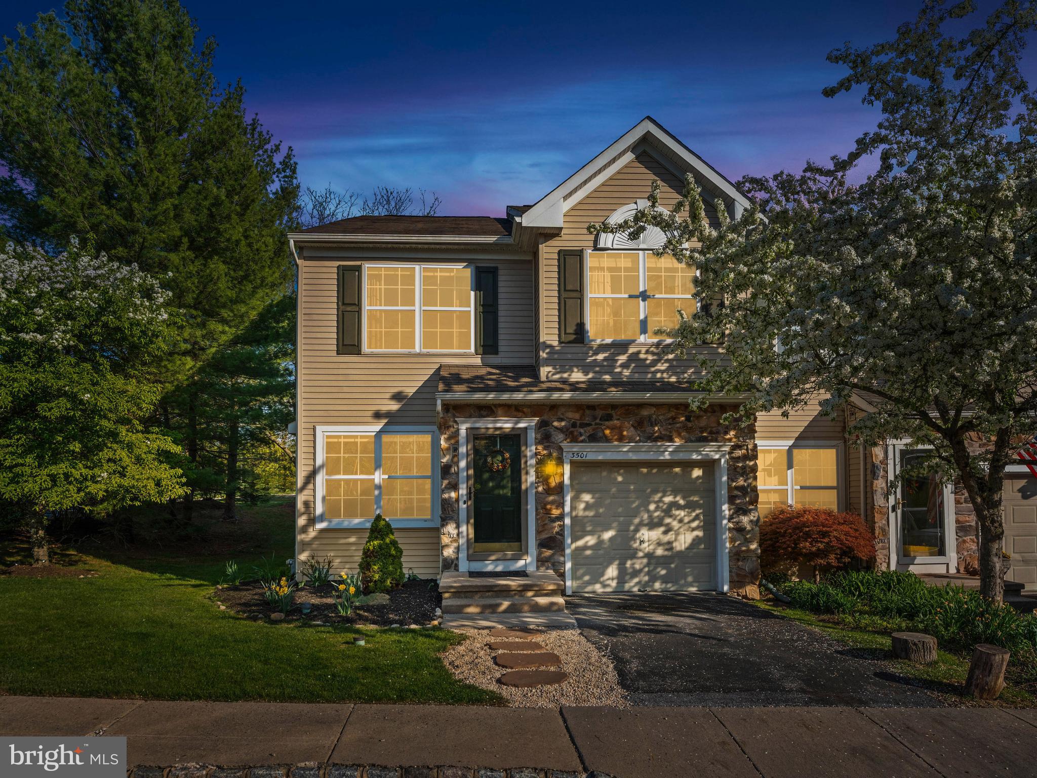 3501 HONEY LOCUST DRIVE