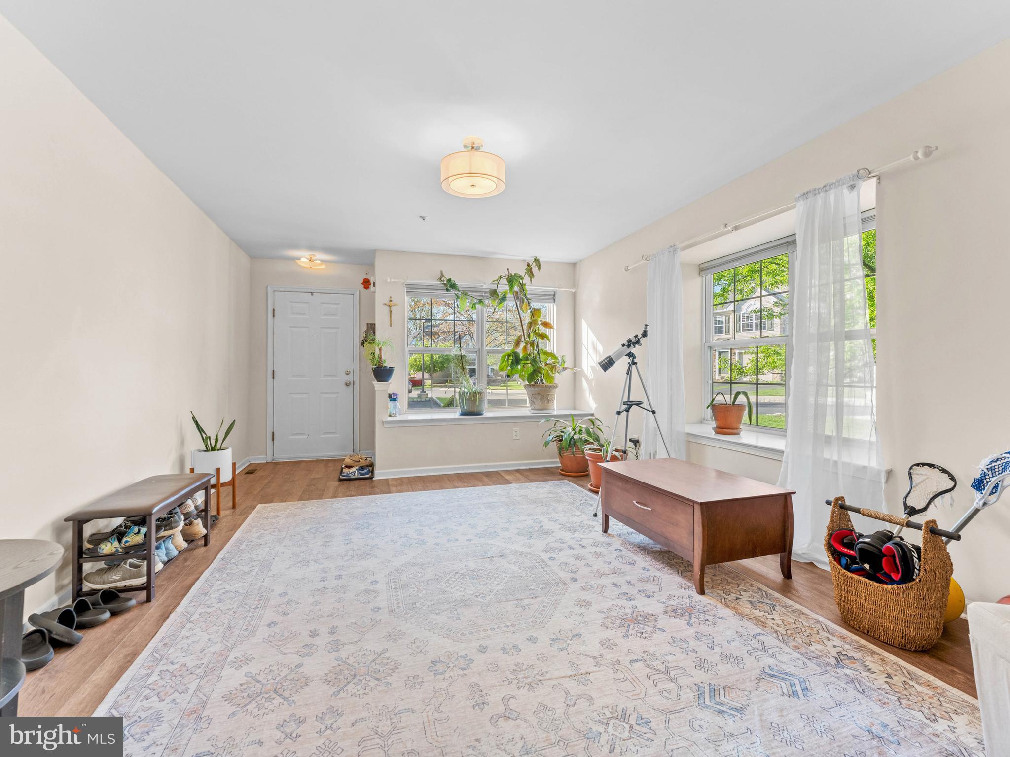 3501 HONEY LOCUST DRIVE
